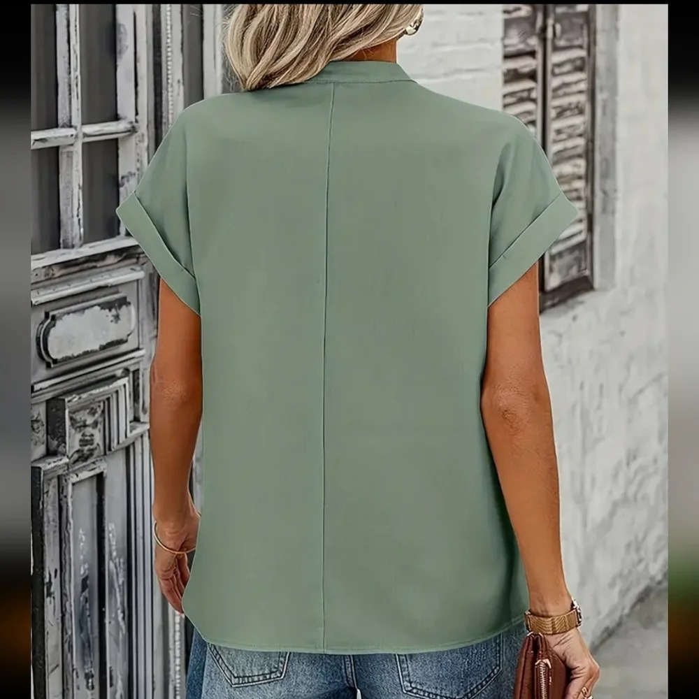 Elegant Blouse - Picture 3 of 3